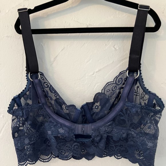 LONELY Cyd Busier Lace Underwire Mid-Line Bra - Picture 9 of 10